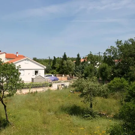 Apartamento With Parking Space Pinezici, Krk - 5464