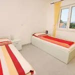 With Parking Space Pinezici, Krk - 5464 Apartament *