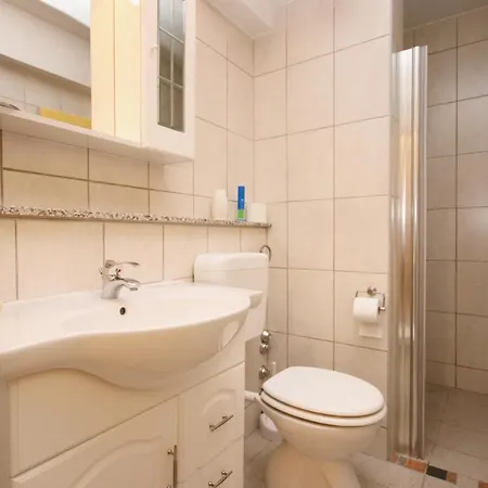 With Parking Space Pinezici, Krk - 5464 Apartament *
