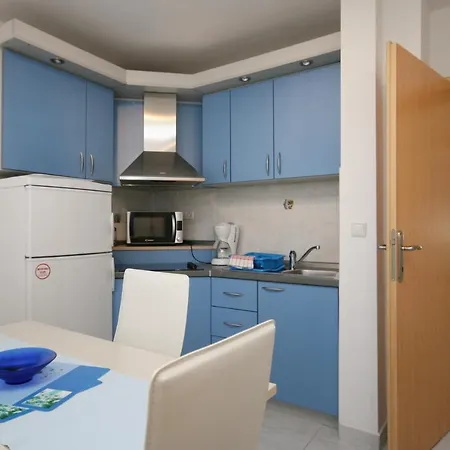 Apartament With Parking Space Pinezici, Krk - 5464