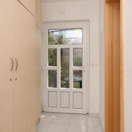 Apartament With Parking Space Pinezici, Krk - 5464 *