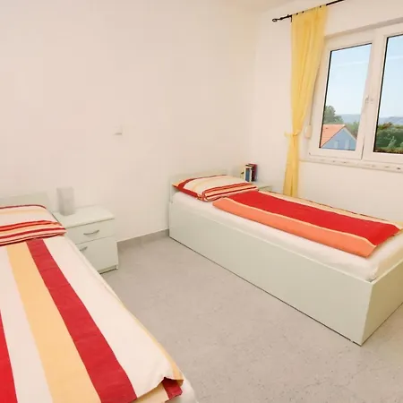 With Parking Space Pinezici, Krk - 5464 Apartament *