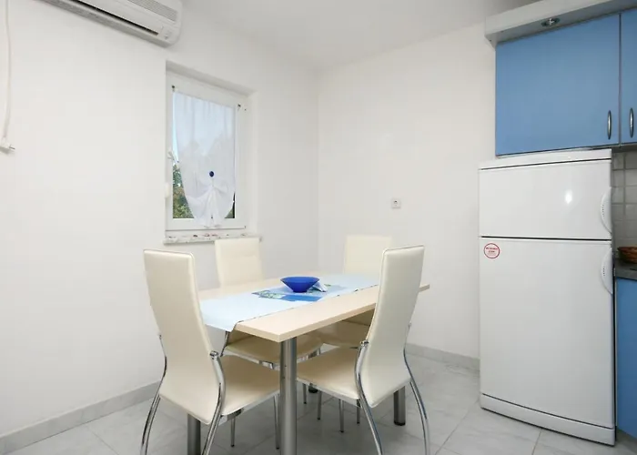 Apartment With Parking Space Pinezici, Krk - 5464 *