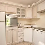 Apartment Apartments With Parking Space Pinezici, Krk - 5464 Pinezici (Krk)