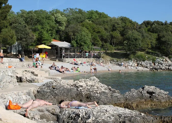 Διαμέρισμα With Parking Space Pinezici, Krk - 5464 Pinezići