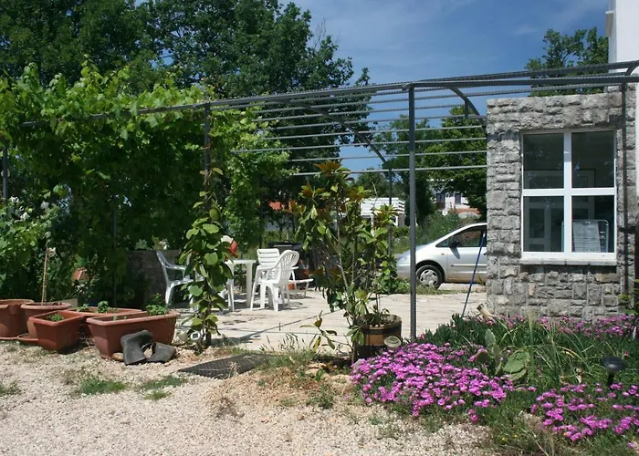Διαμέρισμα With Parking Space Pinezici, Krk - 5464 Pinezići
